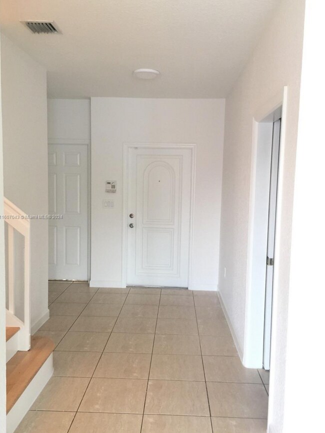 Photo - 11192 NW 73rd St