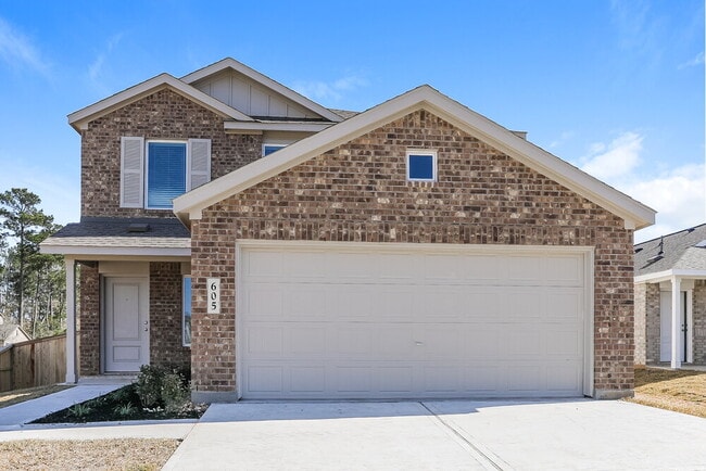 Building Photo - 605 Craven St