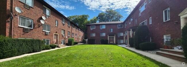 Building Photo - 378 Valley St Rental