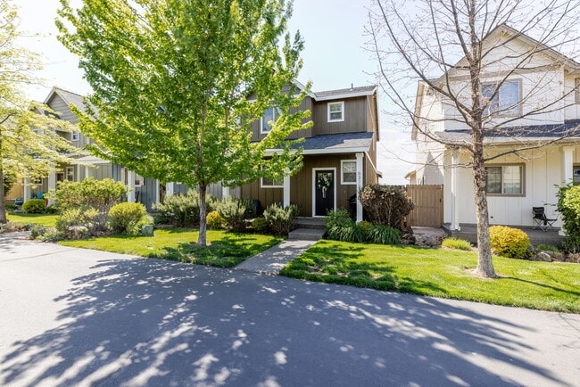 Photo - 63121 De Haviland Ct