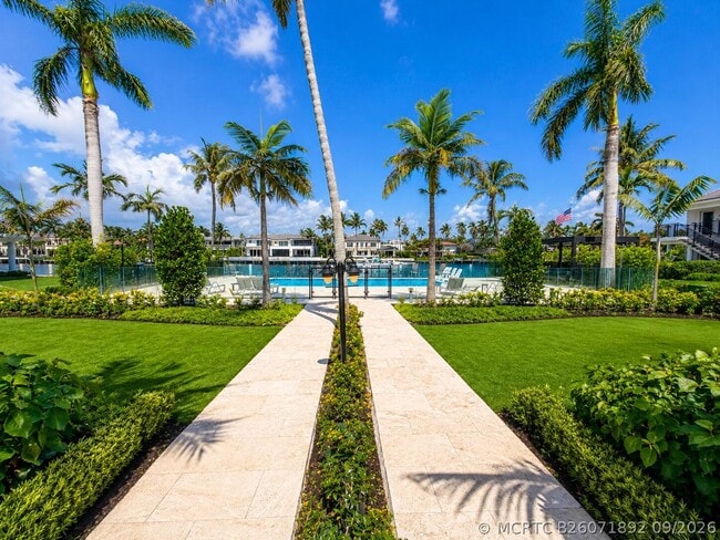 1035 Spanish River Rd