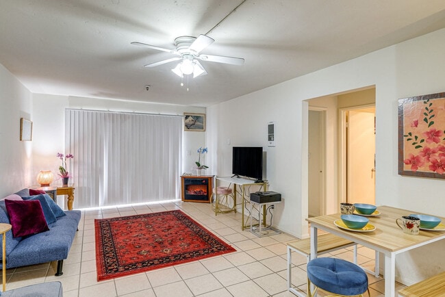 Photo - 4730 Noyes St Unidad SI FL3-ID1546389P