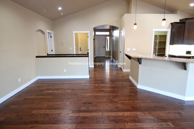 Photo - Beautiful Layton Home