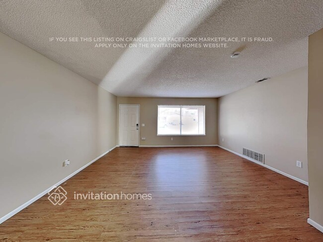 Photo - 271 Glenmont Ct