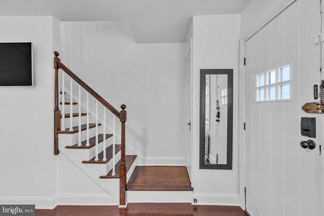 3310 Elbert St
