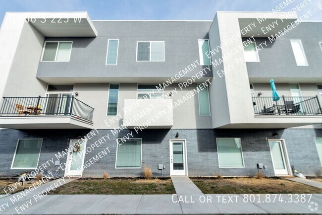 Building Photo - 1666 S 225 W Rental