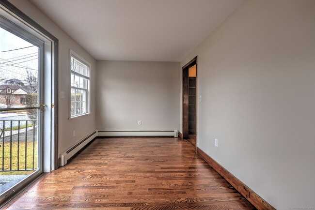 Photo - 18 Cowles St