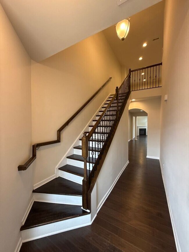 Photo - 3BR 2.5BA Wonderfully Maintained Townhome ...