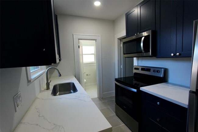 Photo - 1648 Hawthorne St Unidad 1-4