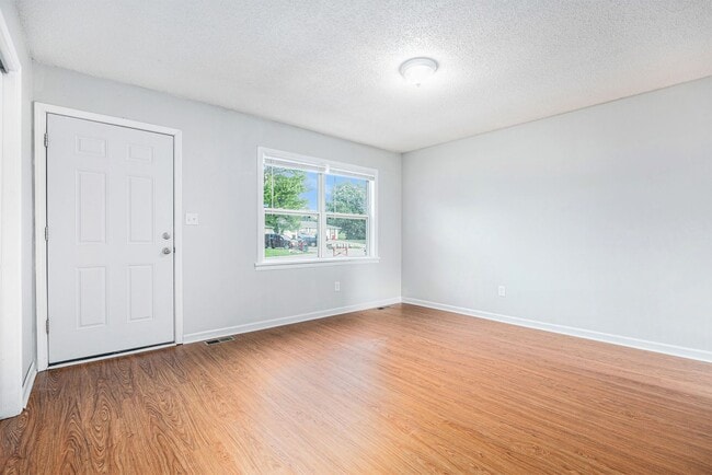 Photo - Beautiful 2BR/1BA Duplex in Independence!