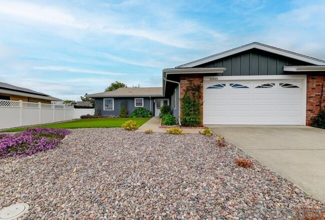 Photo - 12415 Horado Rd House