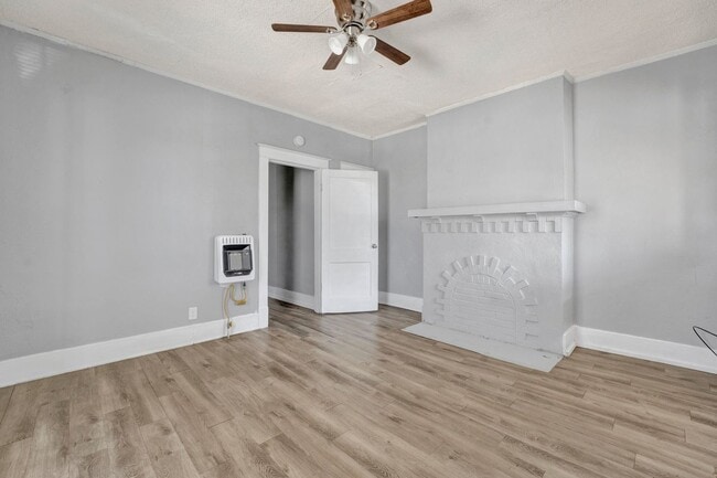 Photo - 964 Joseph Pl