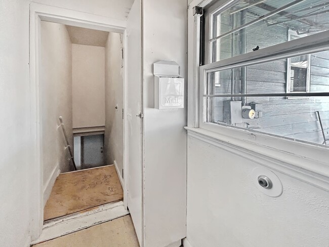 Photo - K0401 Unit B