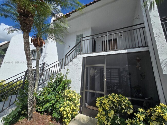 Photo - 310 Racquet Club Rd Unit 204