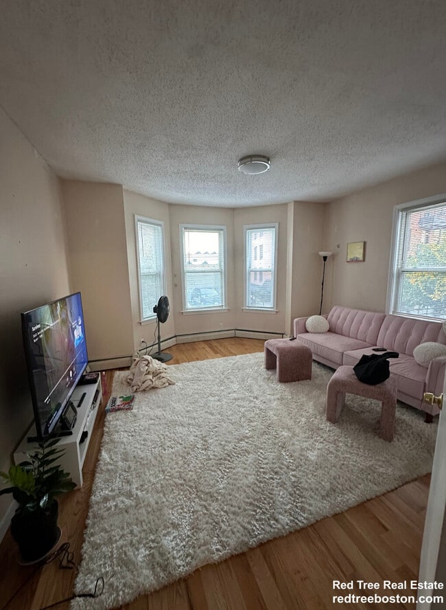 Photo - 7 Bickford Ave