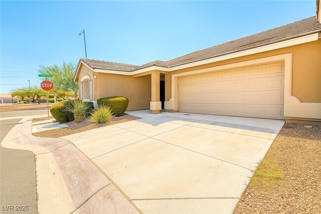 Building Photo - 4837 Raw Umber Ct Rental