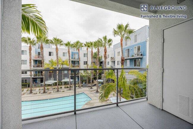 Photo - 5535 Westlawn Ave Unidad FL3-ID1404