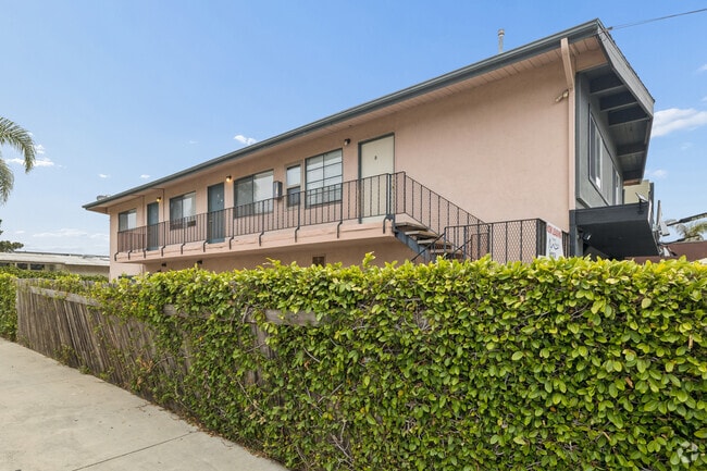 6578 Trigo Rd Unit C