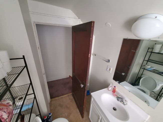 Photo - 601 Lathrop St