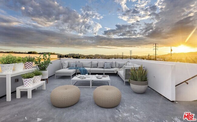 Photo - 3058 W Petunia Pl