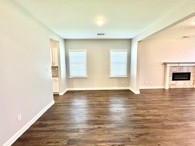 Photo - 405 Azalea Dr Unit 1