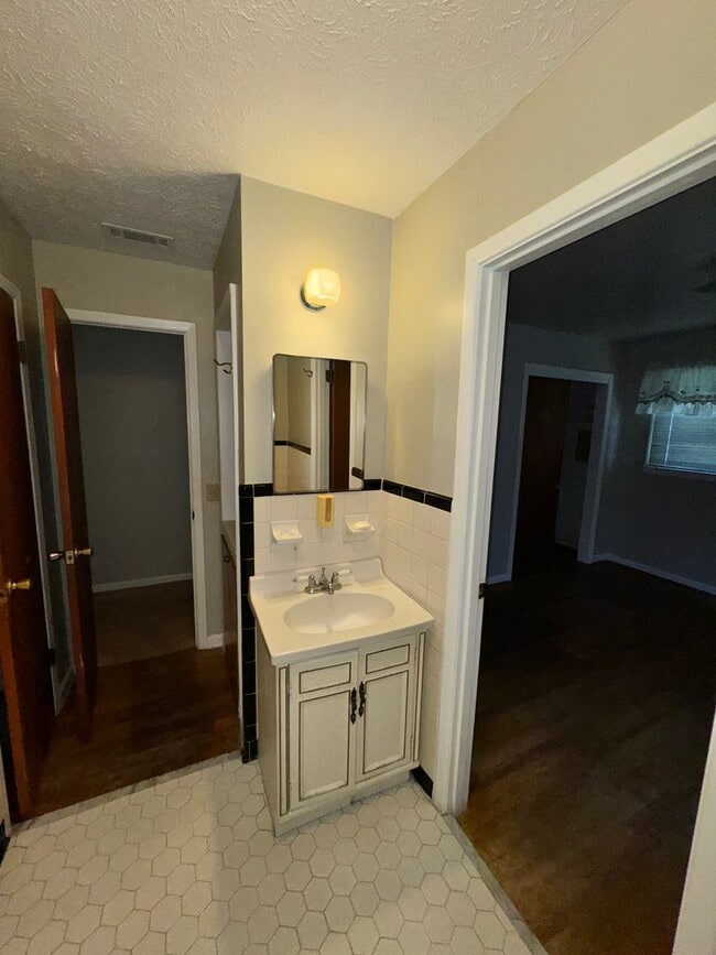 Photo - 3 Bed 2 Bath Brick Home