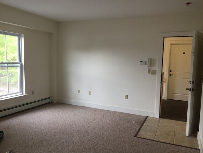 Photo - 9 State St Unit 3A