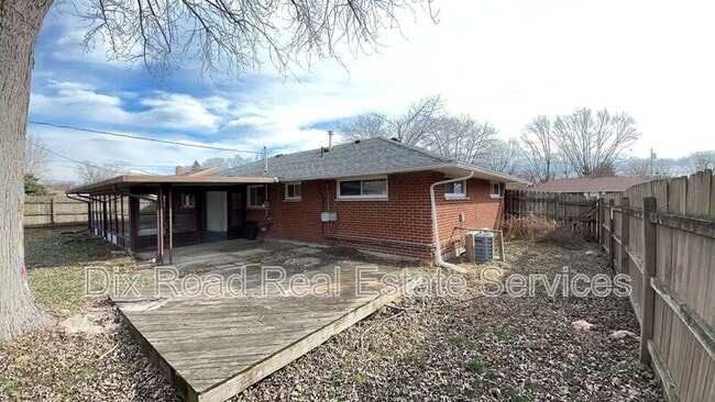 Photo - 5269 Harshmanville Rd