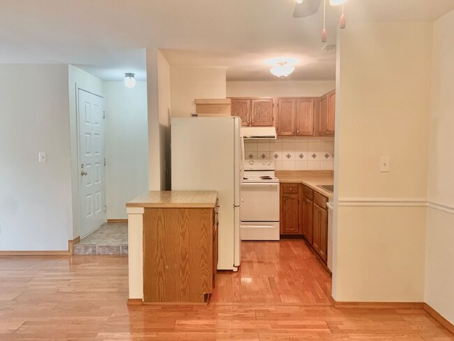 Beautiful and large 1 BR 1 BA! washer and ... - Beautiful and large 1 BR 1 BA! washer and ... Casa