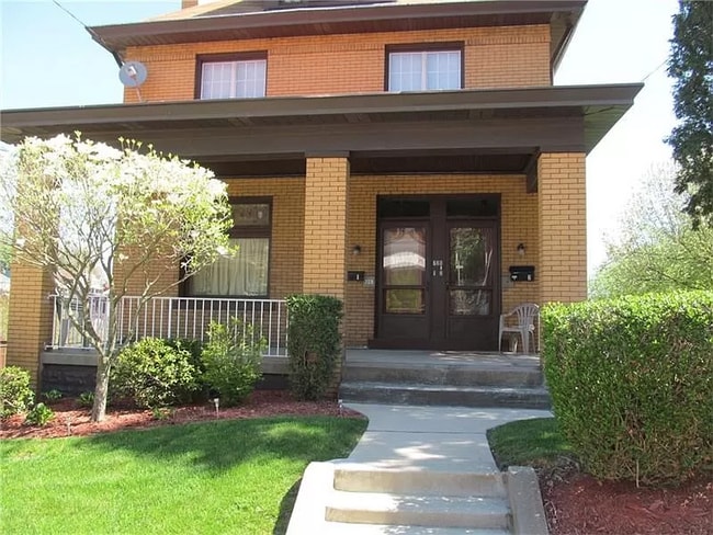 Building Photo - 729 Gallion Ave Unit 1