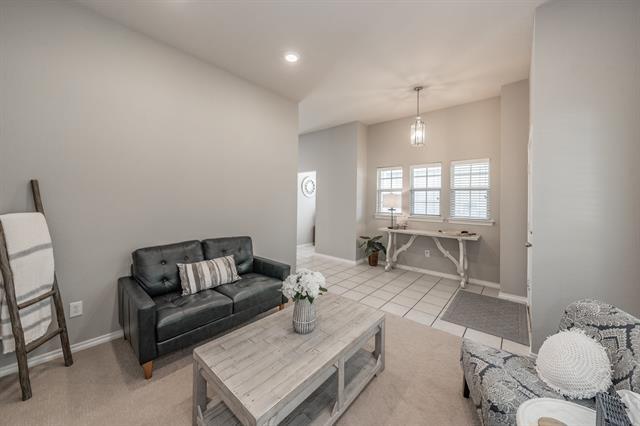 Photo - 5112 Keating St