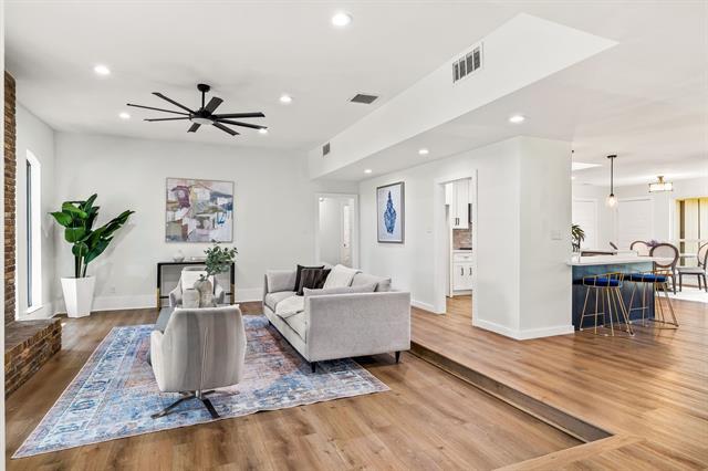 Photo - 2205 Timberwood