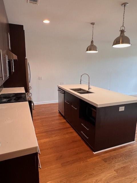 Photo - 472 Martin St SE