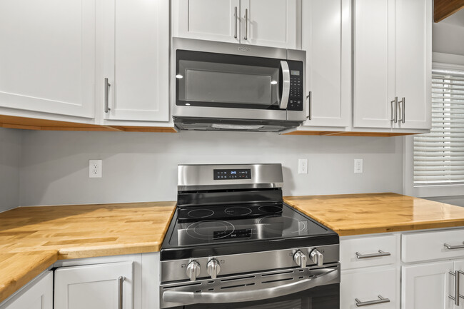 Photo - West AVL Cottage 112
