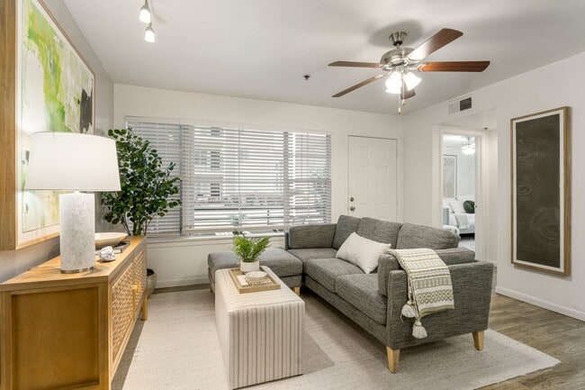 Photo - The Overlook