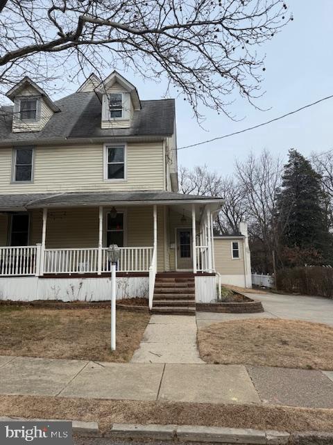 Photo - 147 Maple Terrace