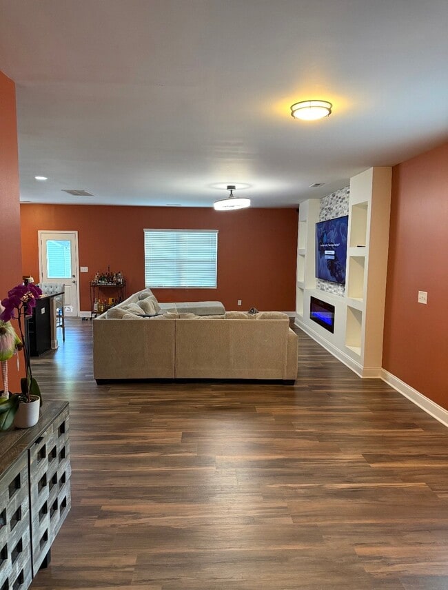 Photo - 7532 Spring Spruce Ln