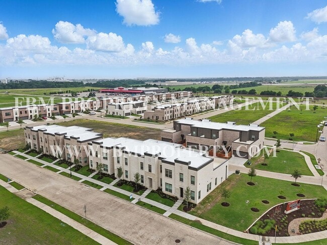 Photo - 2871 Amelia Ln