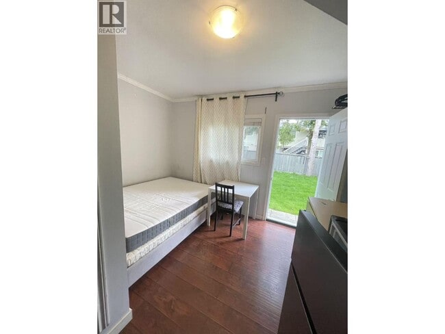 Photo - 6511 Granville Crescent