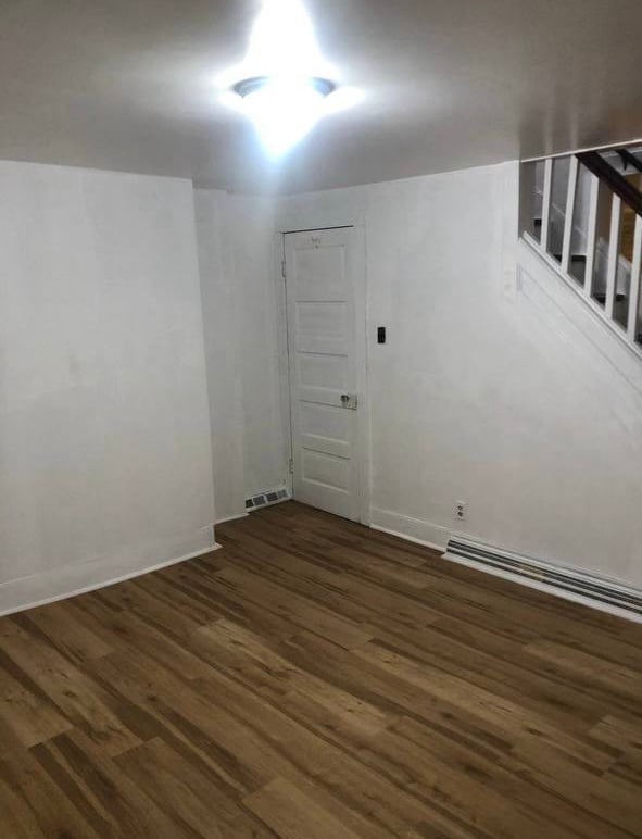 Photo - 618 Centre St