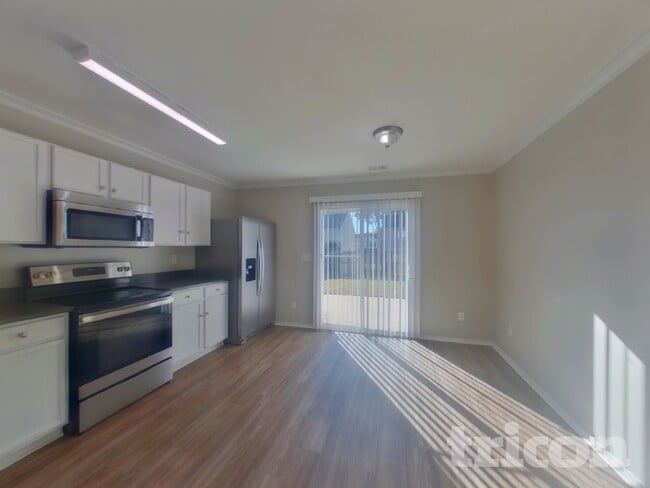 Photo - 3634 Charterhall Ln