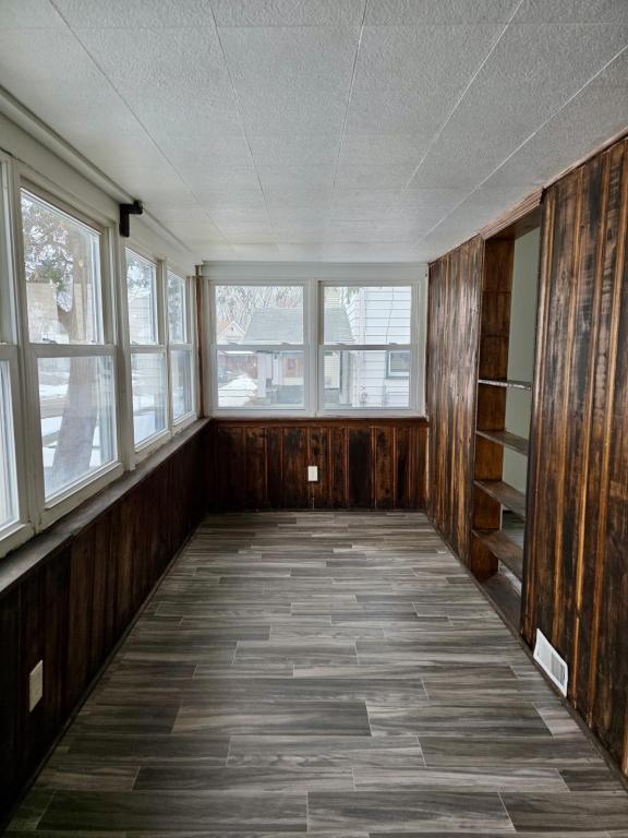 Photo - 849 Terra Alta St NE