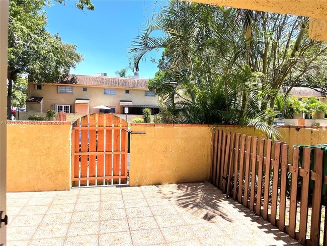 Building Photo - 7175 Nova Dr