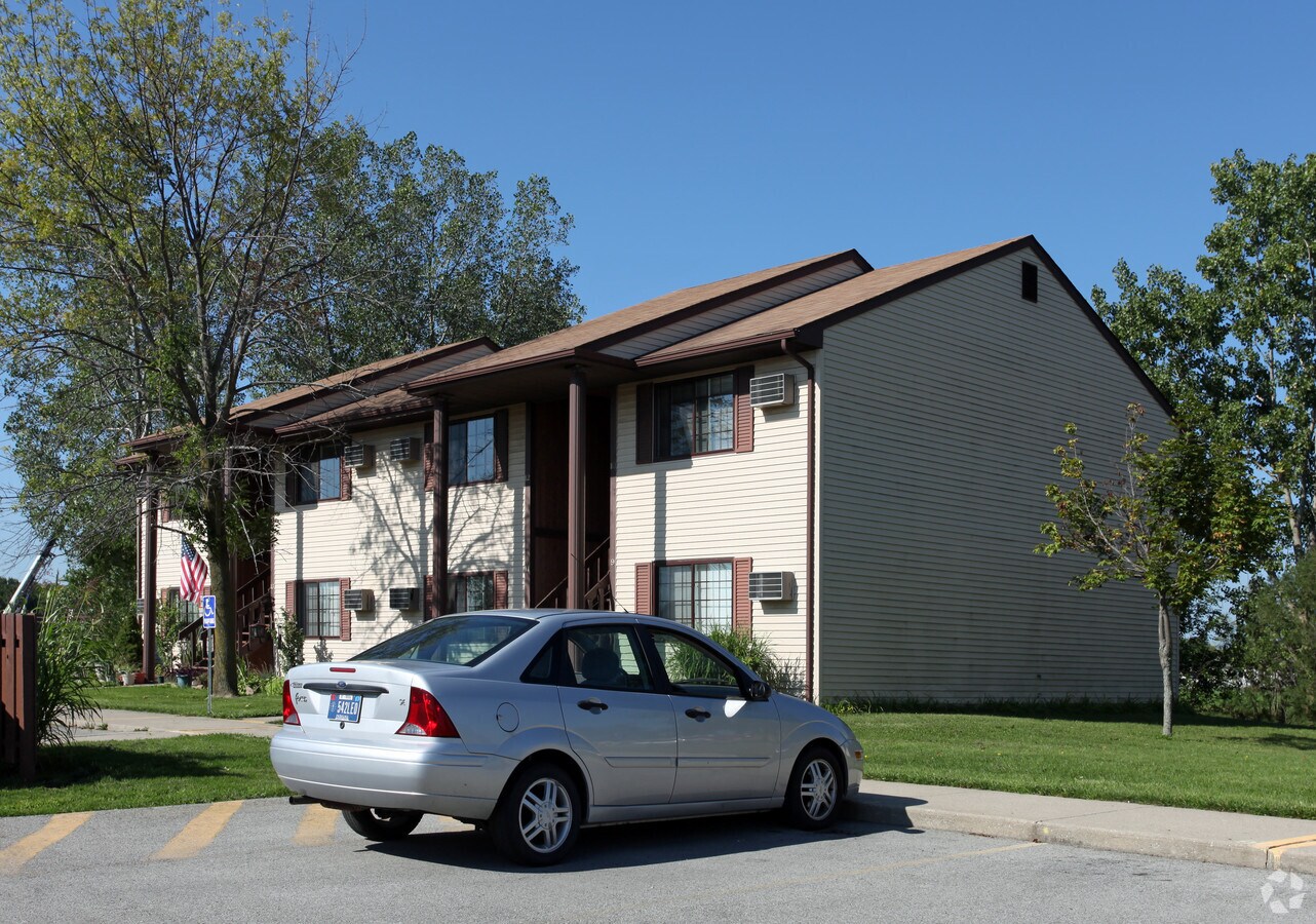 Photo - Vandalia Apartments