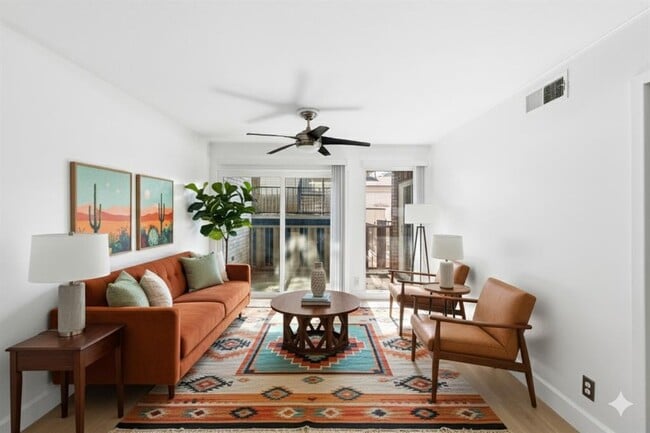 Photo - 1304 Summit St Unit 102