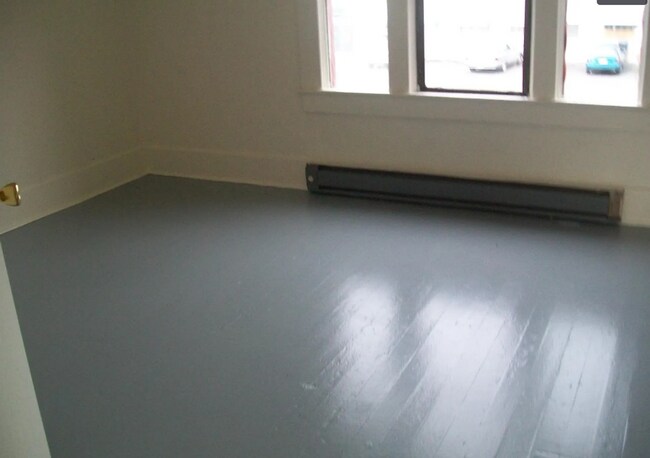 Photo - 4 Bedroom Home for Rent in the Sehome Neighborhood