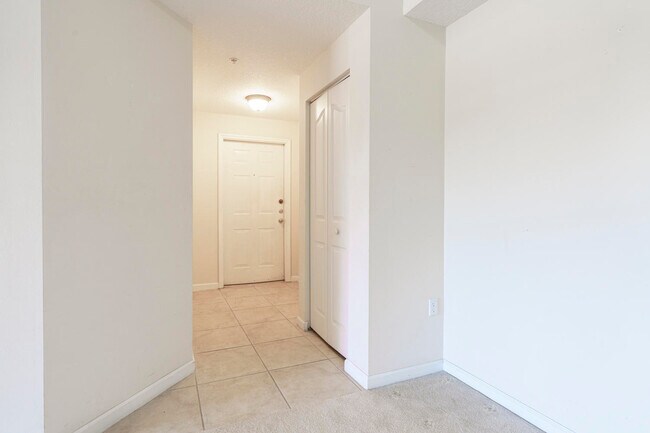 Photo - 1201 Myrtlewood Cir E