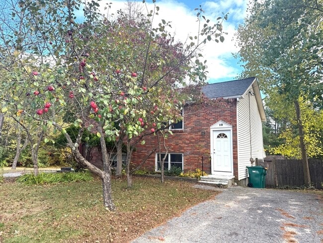 Photo - 2 Scotia Dr
