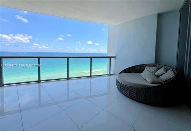 Building Photo - 17121 Collins Ave Unit 17121 Collins Ave # 1905