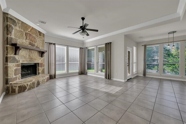 Photo - 2 Maitland Ct